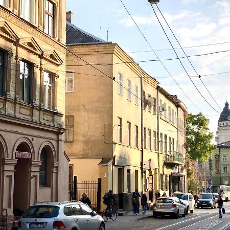 Romantic Apartments-In Center 8 7A Lviv Exteriör bild